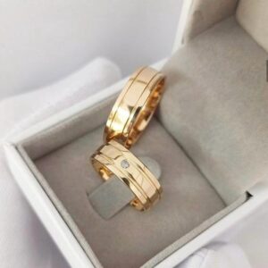 alianças em ouro 18k modelo simetria com brilhante