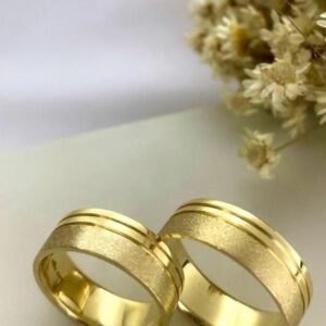 alianças em ouro 18k modelo luxo diamantado filetado