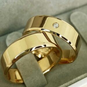 alianças em ouro 18k modelo modernidade chanfrada